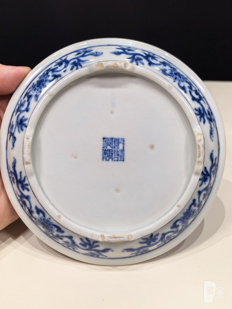 清乾隆 青花云鹤纹爵杯及江山一统爵盘一套 - 图29
